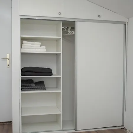 Jadrija 2 דירה שיבניק